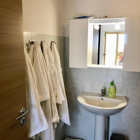 Nuovissimo Alloggio A Pizzo Complesso Con Piscina Apartamento Pizzo (Calabria)