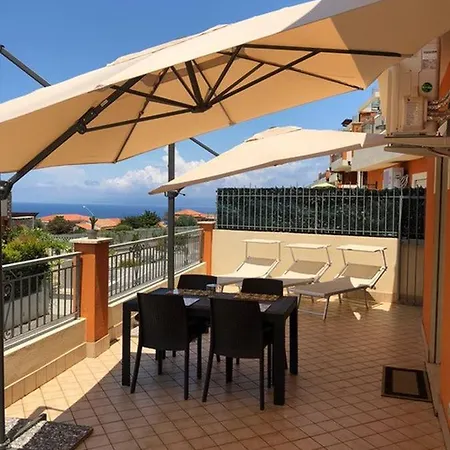 Nuovissimo Alloggio A Pizzo Complesso Con Piscina Appartement